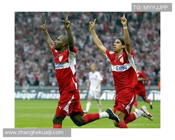 柯林斯与肯宁激战正酣谁能在这场对决中笑到最后